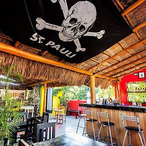 Che Playa Hostel&Bar